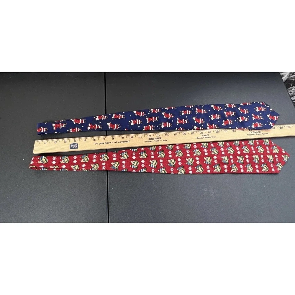 Lot of 2 Christmas Tie's Navy Santa Plays Golf &‎ Red Christmas Ornaments